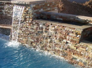 The Benefits of San Tan Valley Pool Water Features